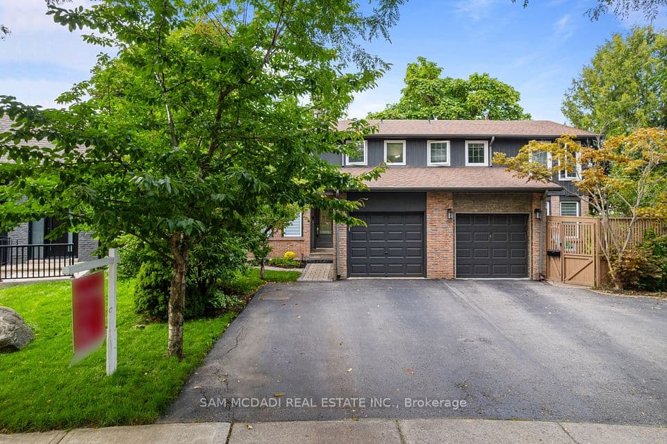 6954 Cadiz Crescent, Mississauga, ON L5N 1Y4 – main photo