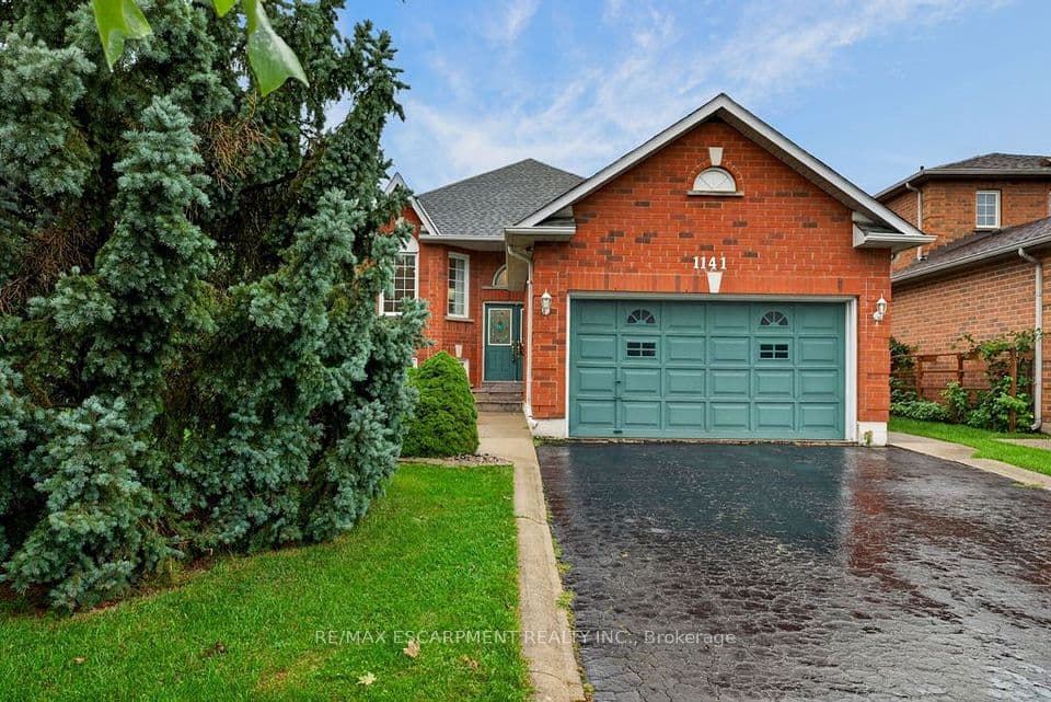1141 Lockhart Road, Burlington, ON L7S 1G8 – main photo