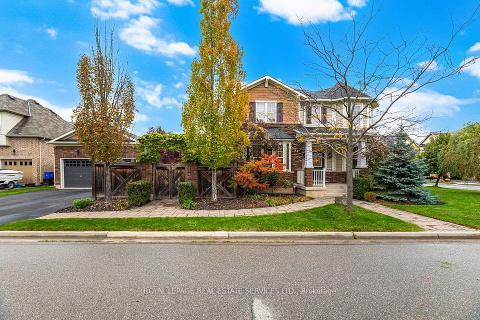 444 Coombs Court, Milton, ON L9T 7N5 – main photo