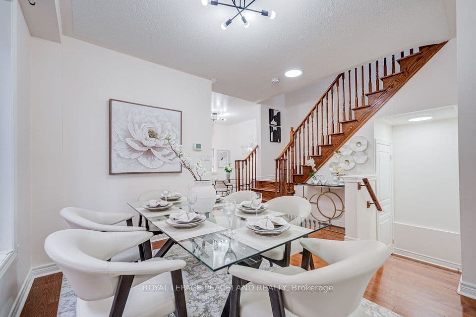 3074 Doyle Street, Mississauga, ON L5M 0M9 – photo 3