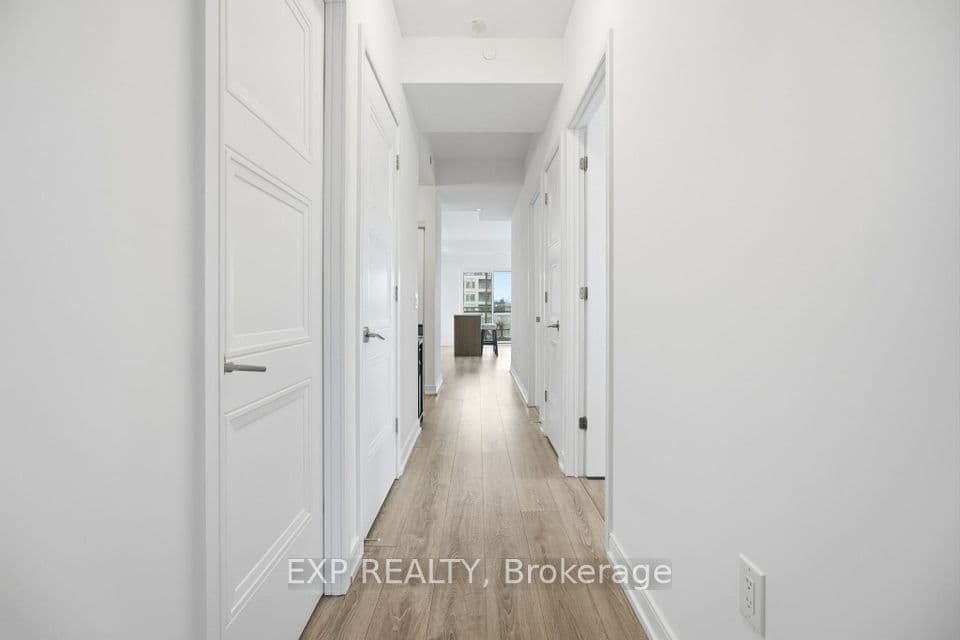 25 neighborhood Lane 404, Toronto, ON M8Y 0C4 – photo 3