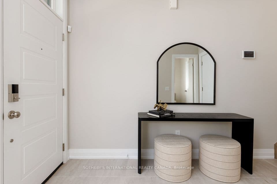 1130C Islington Avenue, Toronto, ON M8Z 4S4 – photo 2