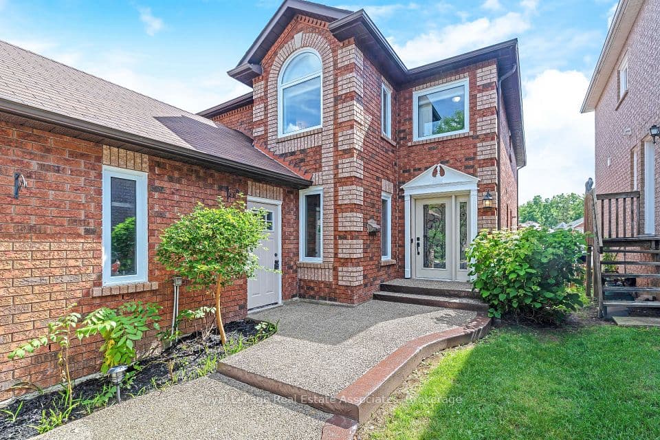 5 Early Street, Halton Hills, ON L7G 5T6 – main photo