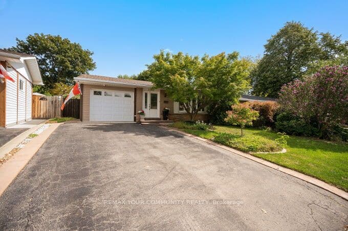 3202 Centennial Drive E, Burlington, ON L7M 1C2 – photo 2