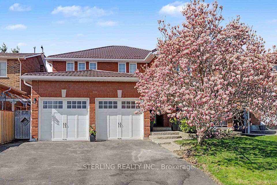 72 Sunforest Drive, Brampton, ON L6Z 3Z5 – main photo