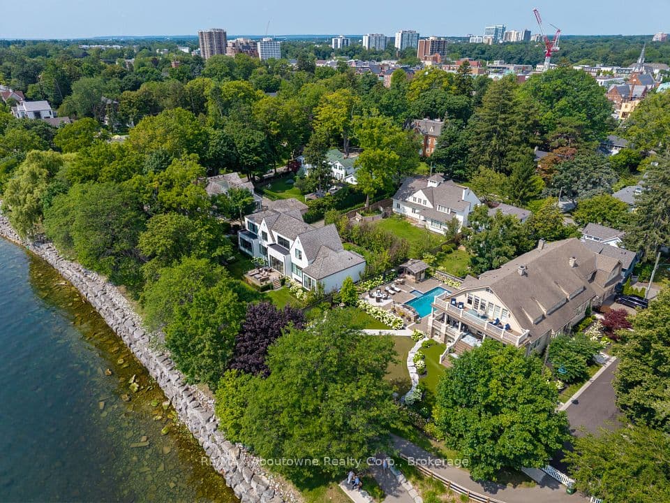 26 Trafalgar Road, Oakville, ON L6J 3E7 – photo 3