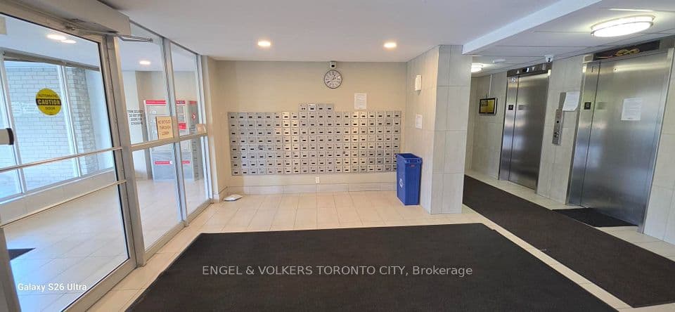 1100 Caven Street 1204, Mississauga, ON L5G 4N3 – photo 3