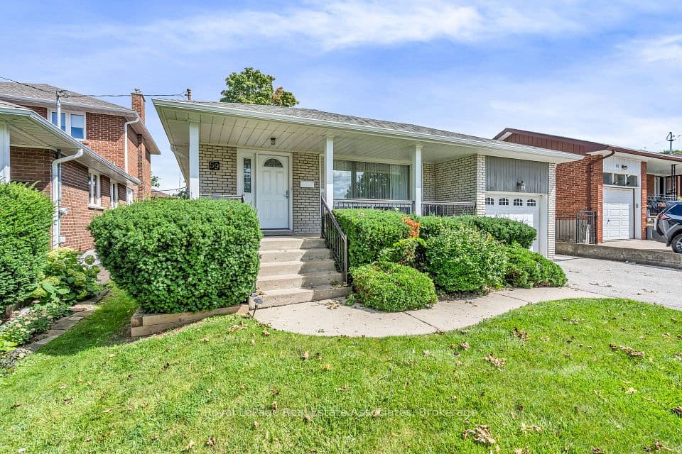 59 Stapleton Drive, Toronto, ON M9R 2Z8 – photo 2
