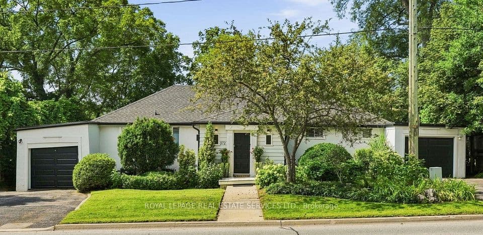 372 Trafalgar Road, Oakville, ON L6J 3H5 – main photo