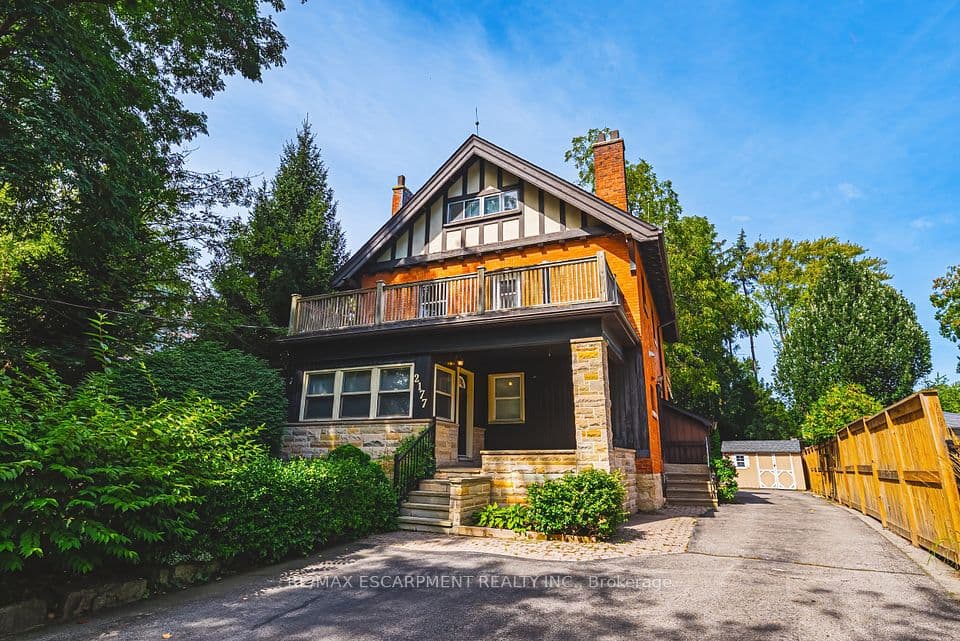 2177 Lakeshore Road, Burlington, ON L7R 1A5 – main photo