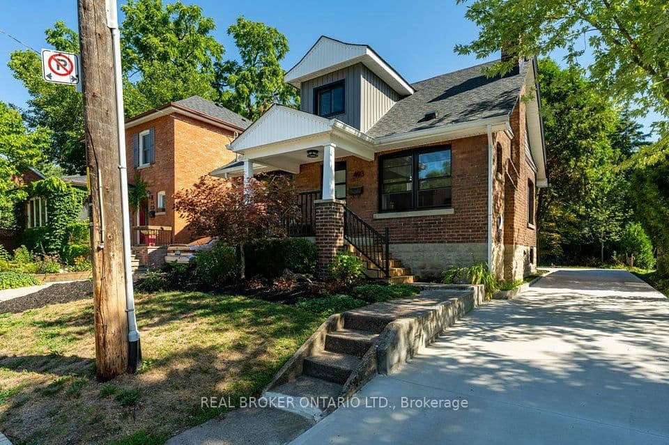 493 Crosby Avenue, Burlington, ON L7R 2R6 – main photo