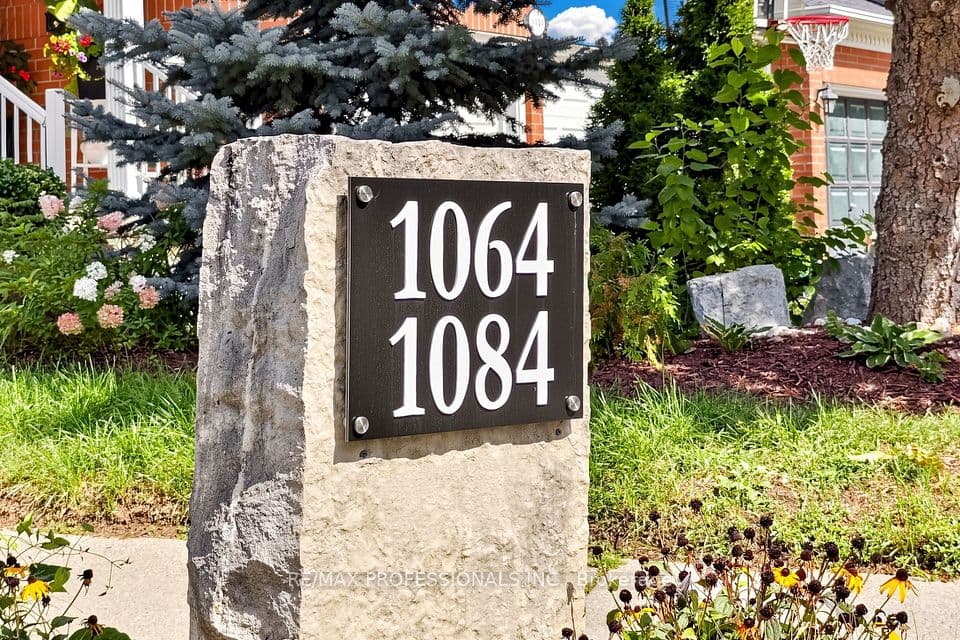 1064 Queen Street W 15A, Mississauga, ON L5H 4K3 – photo 2