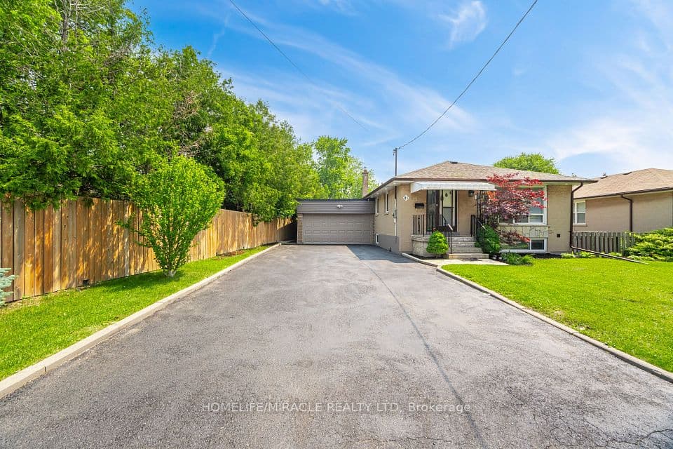 41 Bradstock Road, Toronto, ON M9M 1M9 – photo 3
