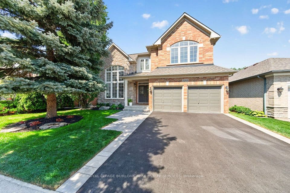 2203 Turnberry Road, Burlington, ON L7M 4P9 – main photo
