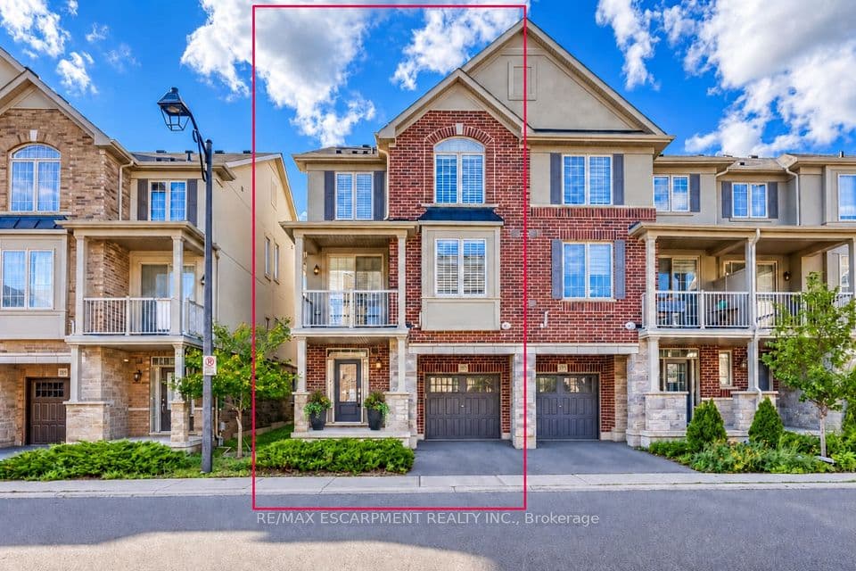 393 Grantham Common, Oakville, ON L6H 7E3 – main photo