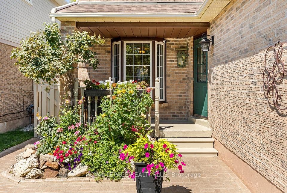 3189 Coldstream Road, Mississauga, ON L5L 5J7 – main photo