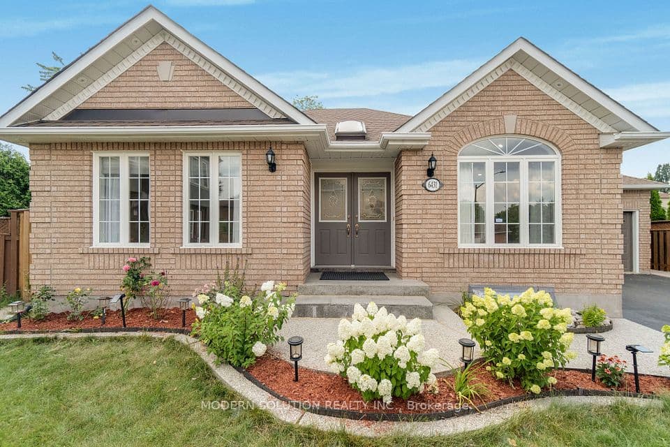 6431 Tenth Line W, Mississauga, ON L5N 7J5 – main photo
