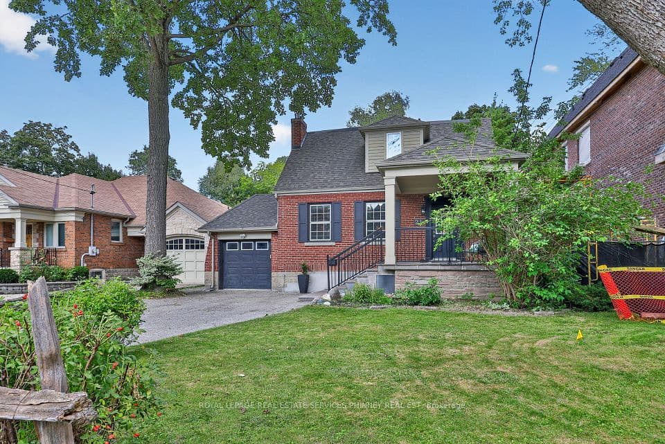 21 Cumberland Drive, Mississauga, ON L5G 3M7 – photo 2