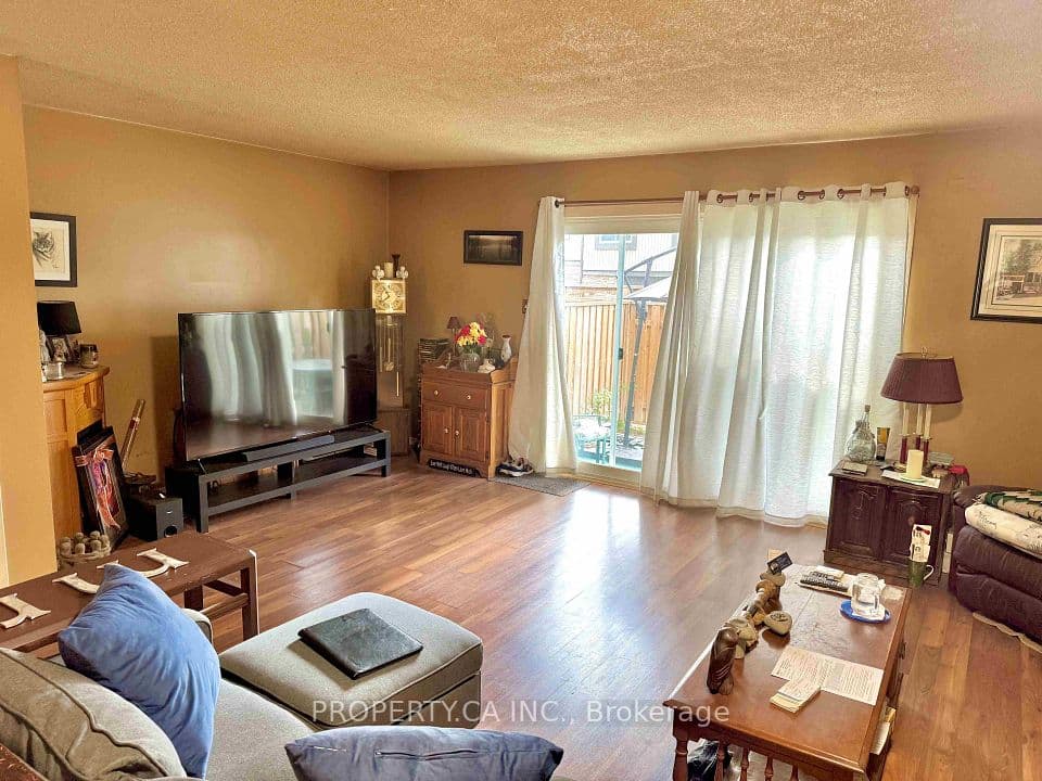 296 Wilson Drive, Milton, ON L9T 3K2 – photo 3