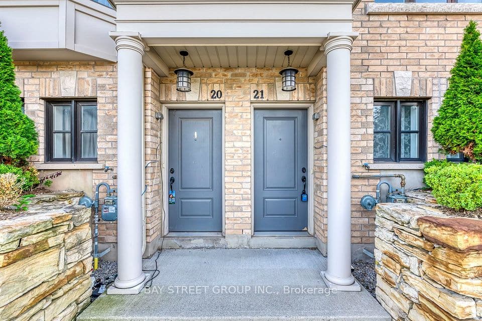 2172 Trafalgar Road #21, Oakville, ON L6H 0N3 – photo 2
