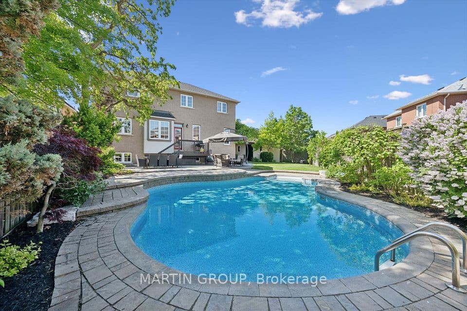 2283 Briargrove Circle, Oakville, ON L6M 5A5 – main photo