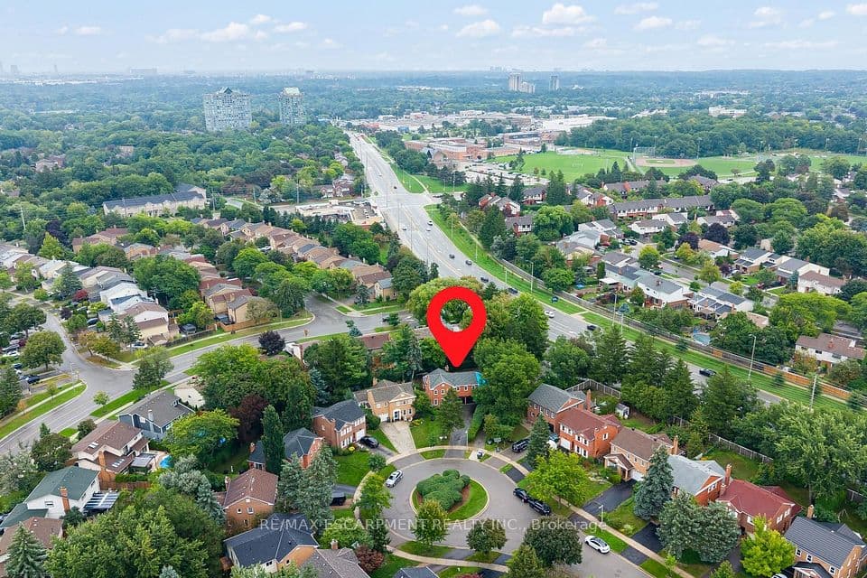 2760 Cathian Court, Mississauga, ON L5L 2C7 – photo 2