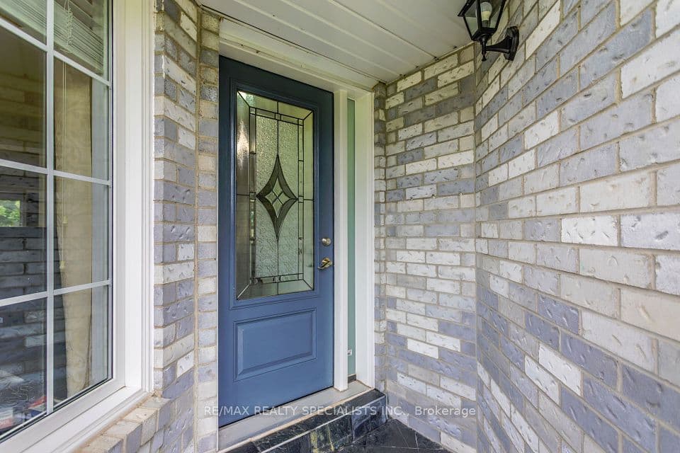 6343 Alderwood Trail, Mississauga, ON L5N 6X1 – photo 3