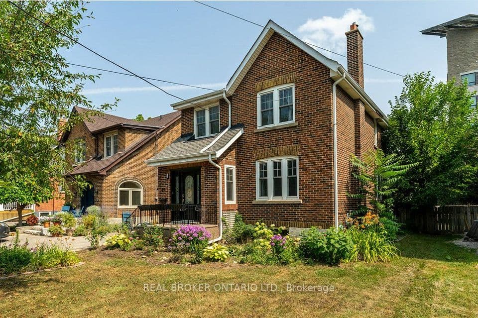 39 Court Street N, Milton, ON L9T 2S2 – photo 2