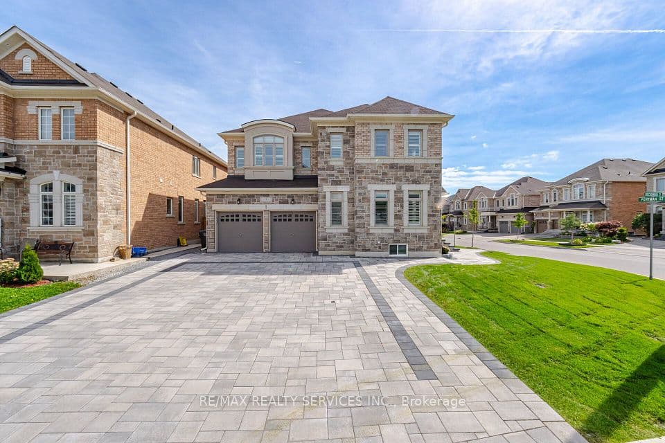 1 Breckonwood Street, Caledon, ON L7C 4G6 – photo 2