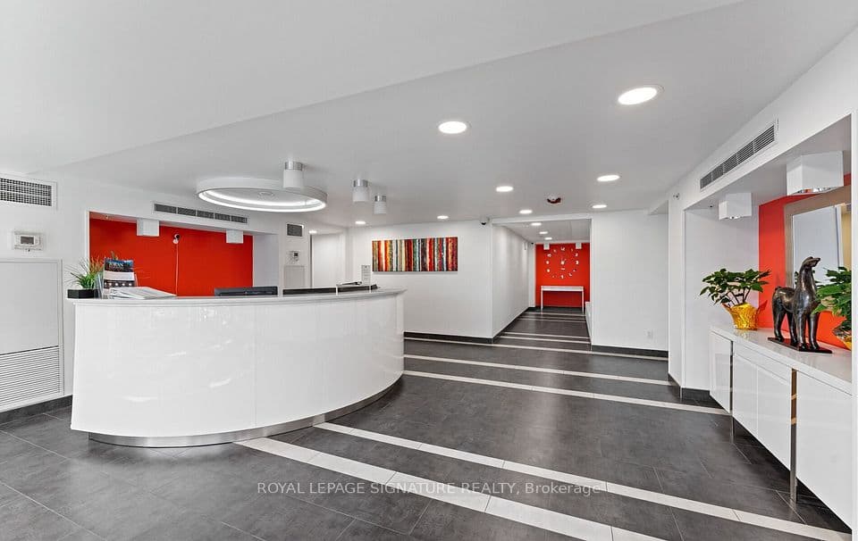 15 James Finlay Way 1101, Toronto, ON M3M 0B3 – photo 3