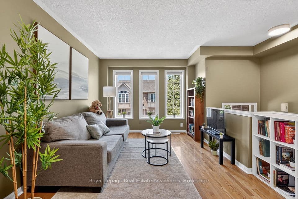 36 Palomino Trail 18, Halton Hills, ON L7G 6E9 – main photo