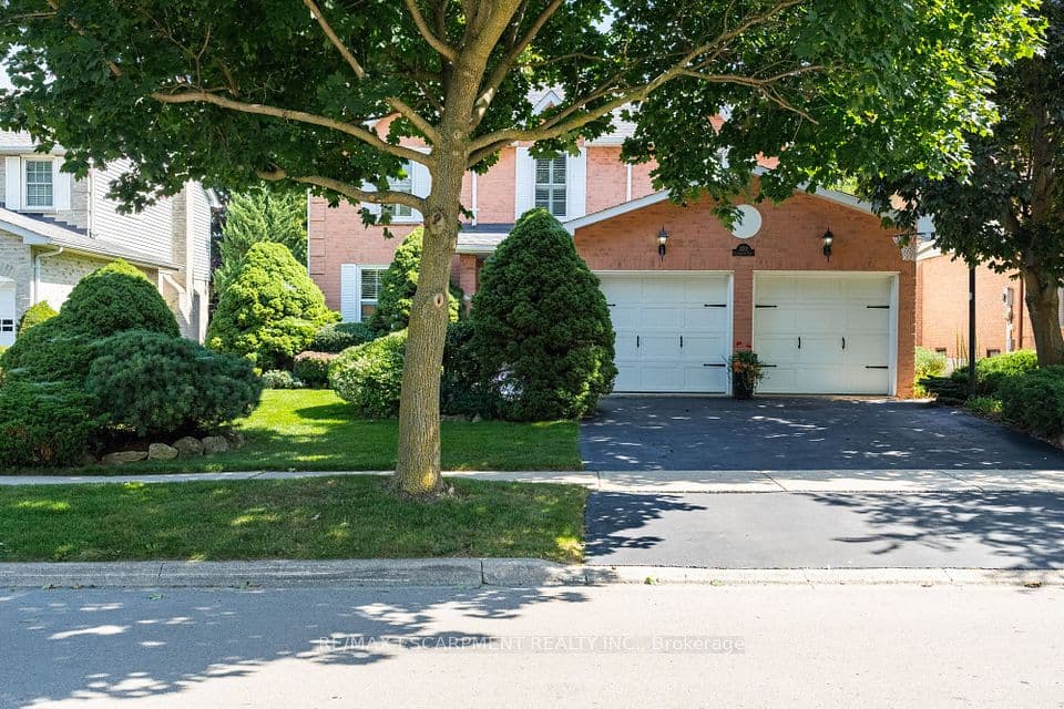 3212 Pinemeadow Drive, Burlington, ON L7M 2N7 – photo 3