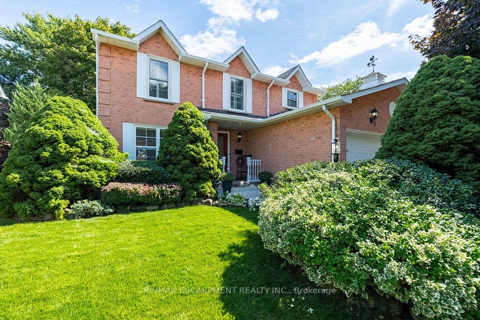 3212 Pinemeadow Drive, Burlington, ON L7M 2N7 – photo 2