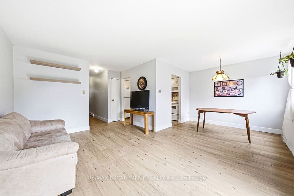 564 Sheraton Road 14, Burlington, ON L7L 4B2 – photo 3