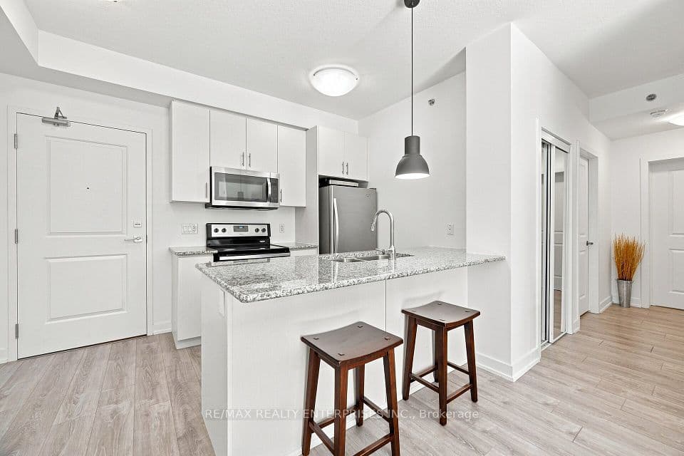 2486 Old Bronte Road 203, Oakville, ON L6M 4J2 – main photo