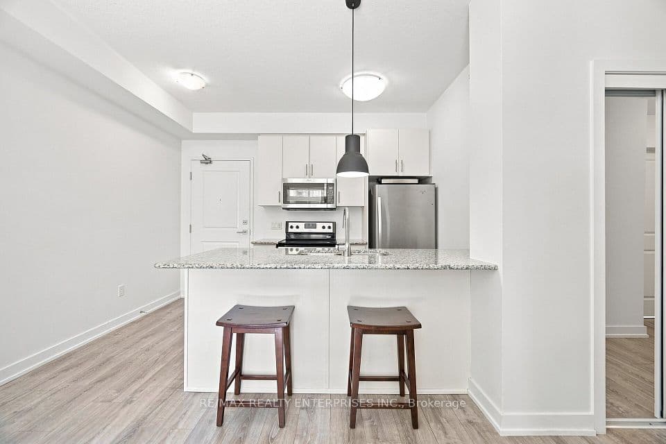 2486 Old Bronte Road 203, Oakville, ON L6M 4J2 – photo 2