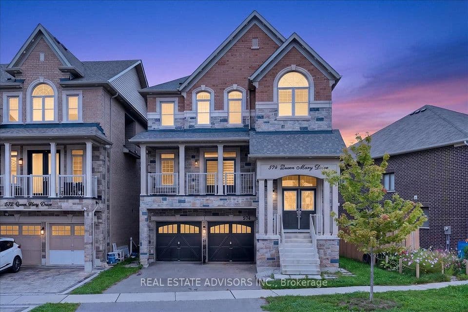 574 Queen Mary Drive, Brampton, ON L7A 4Y6 – main photo