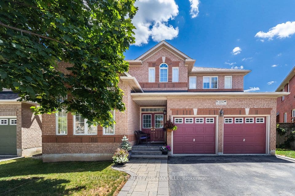 2254 Dunforest Crescent, Oakville, ON L6M 4X3 – main photo