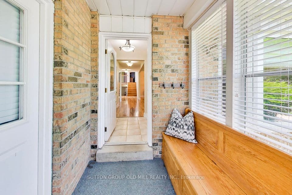251 Chalfield Lane, Mississauga, ON L4Z 1L1 – photo 2
