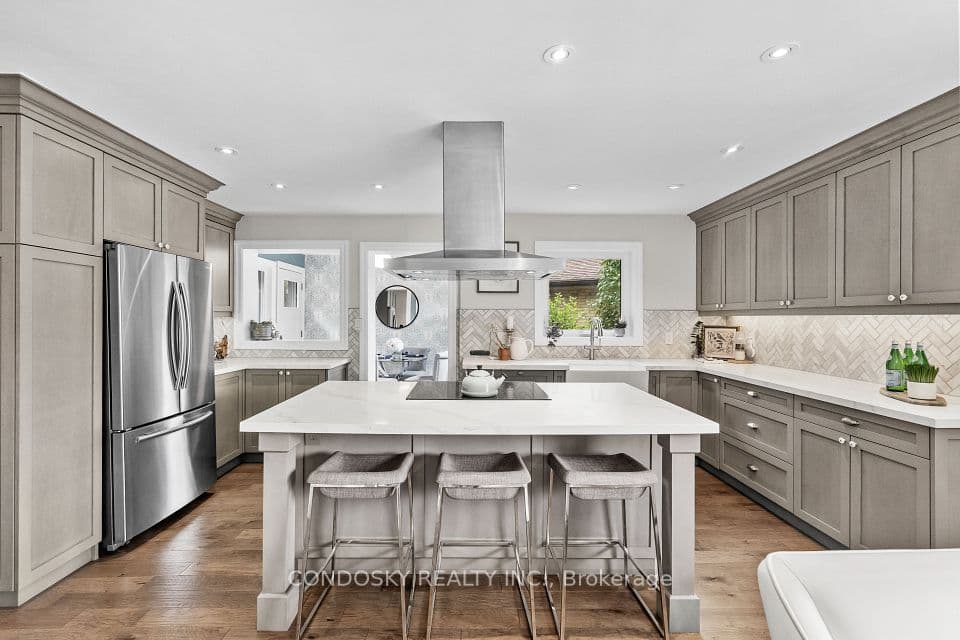 15 Gibbons Place, Halton Hills, ON L7G 1M2 – main photo