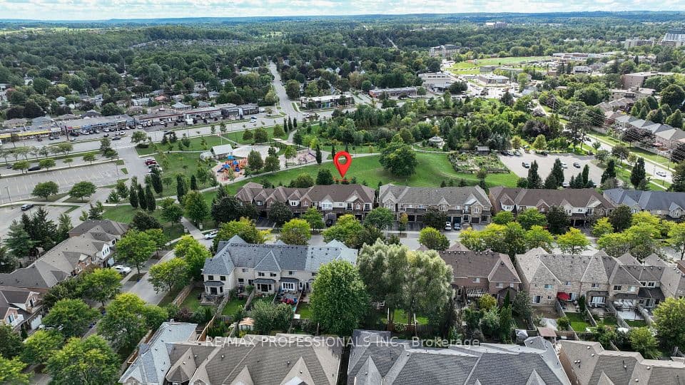 40 Dominion Gardens Drive, Halton Hills, ON L7G 6B2 – photo 2