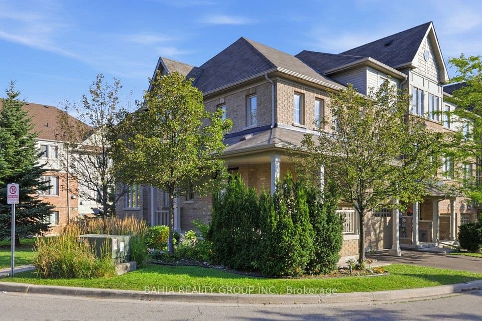 55 Cedar Lake Crescent, Brampton, ON L6Y 0P9 – photo 2
