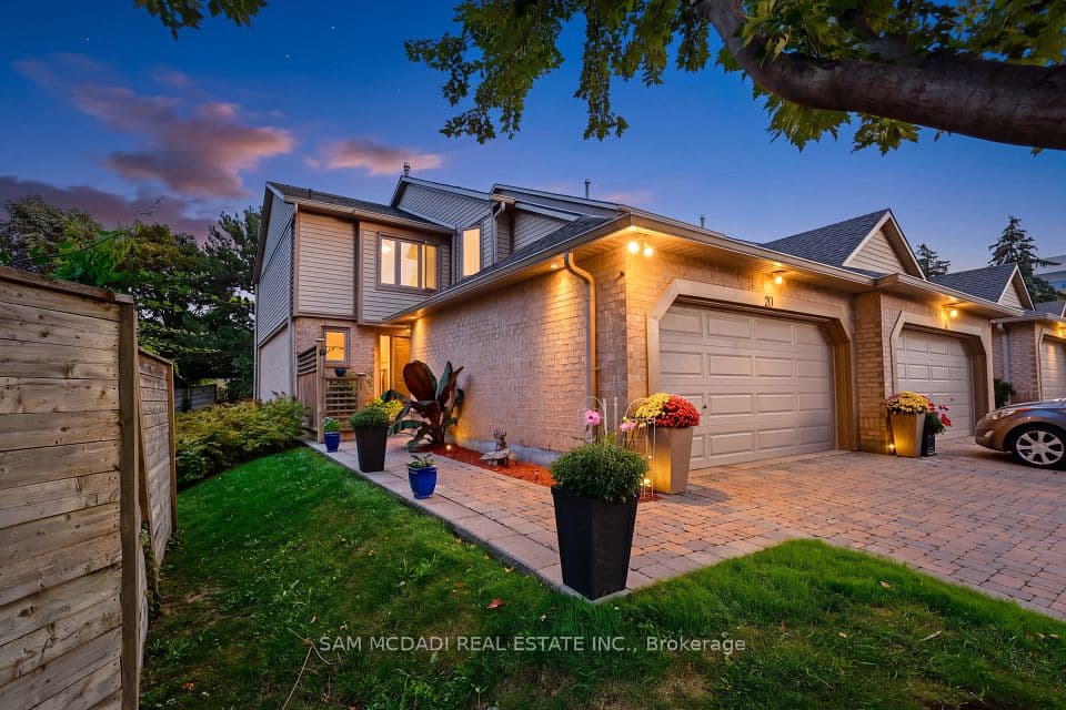 1725 The Chase 20, Mississauga, ON L5M 4N3 – main photo