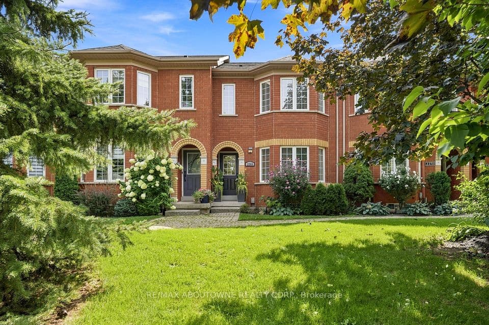 2268 Westoak Trails Boulevard, Oakville, ON L6M 4B3 – main photo