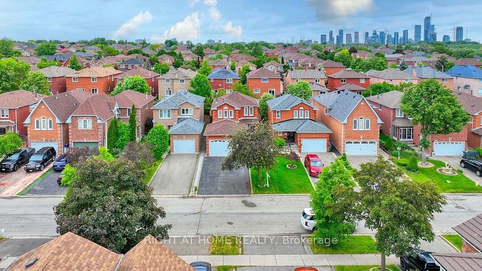 4769 Rosebush Road, Mississauga, ON L5M 5N1 – main photo