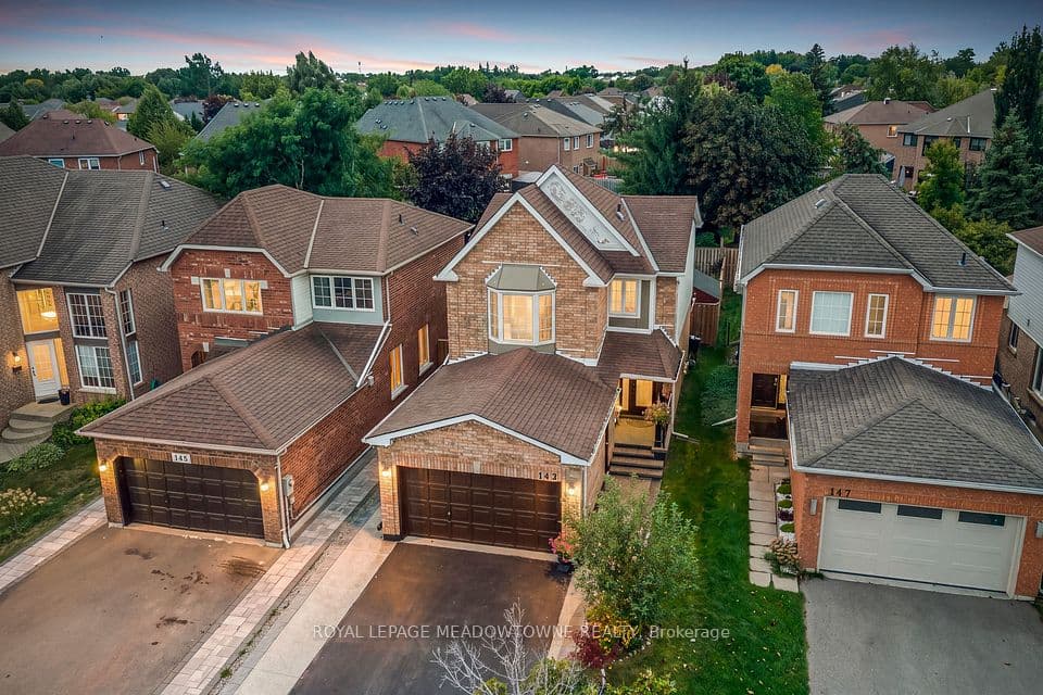145 Eaton Street, Halton Hills, ON L7G 5V5 – main photo