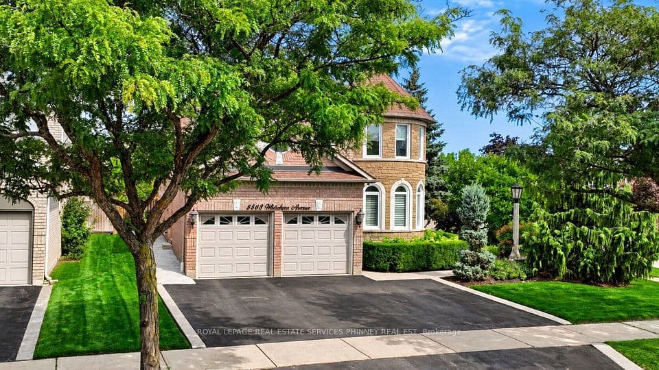 5563 Whitehorn Avenue, Mississauga, ON L5V 2E2 – photo 3