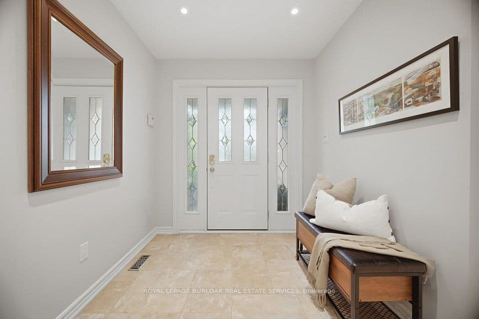 2796 Teak Crescent, Oakville, ON L6J 7M4 – photo 3