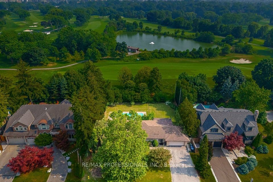 55 Bywood Drive, Toronto, ON M9A 1M1 – photo 2