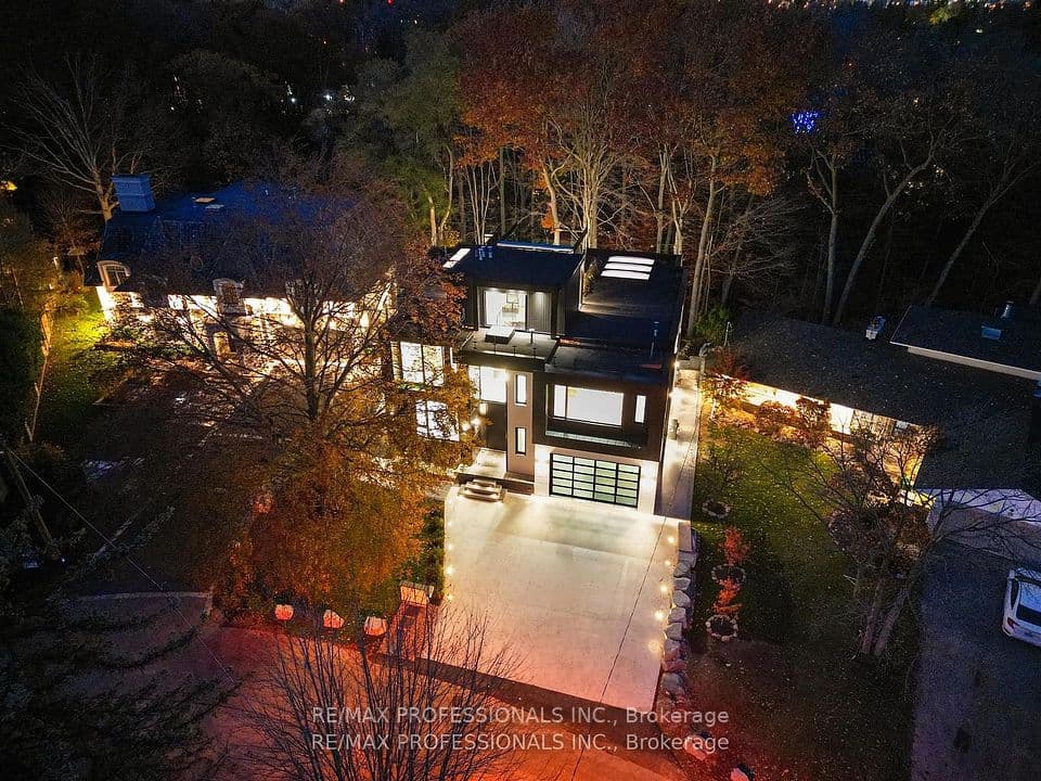 91 Valecrest Drive, Toronto, ON M9A 4P5 – main photo